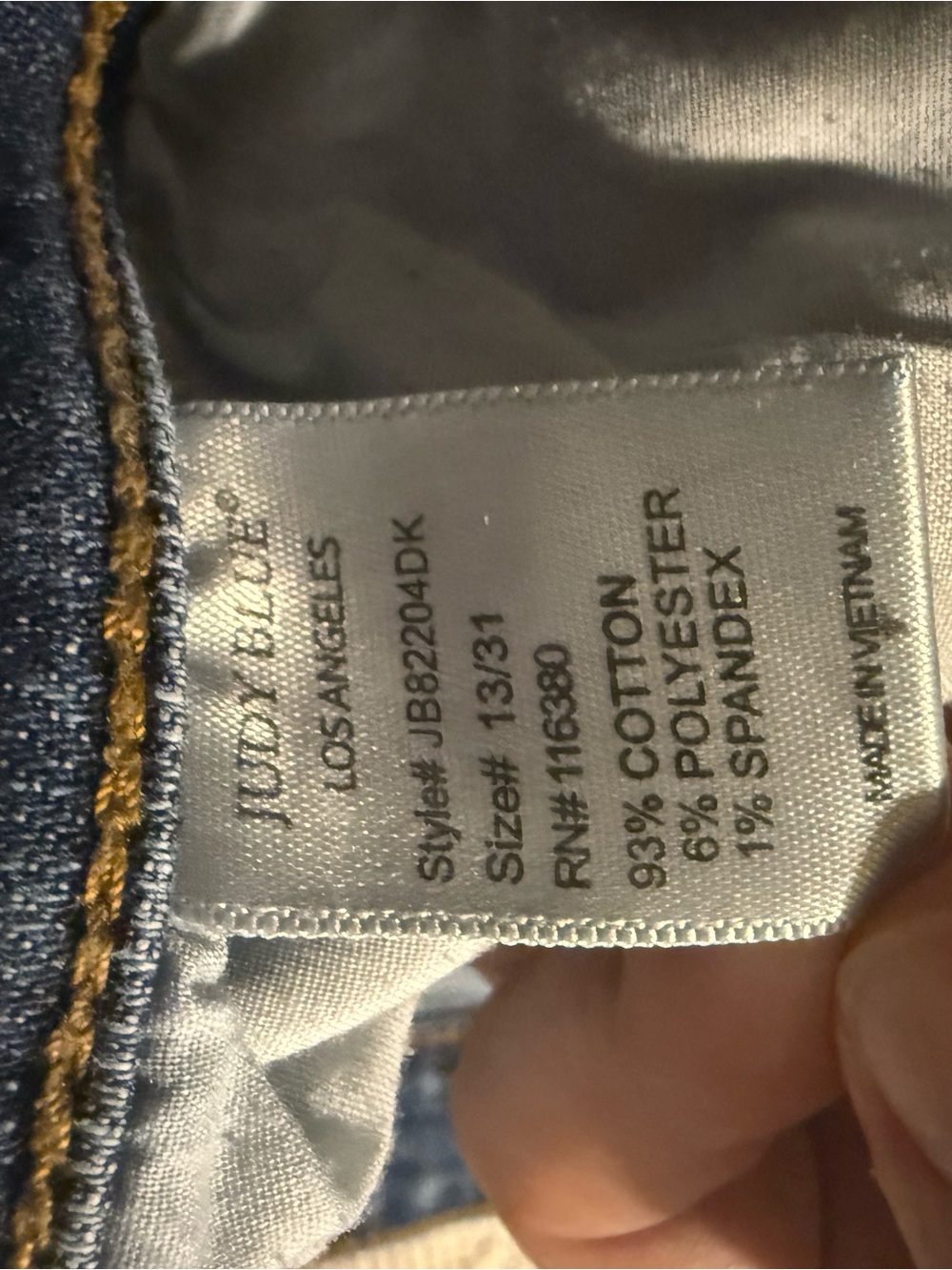Judy Blue Distressed Boyfriend Jeans in Medium Blue - Picture 4 of 4
